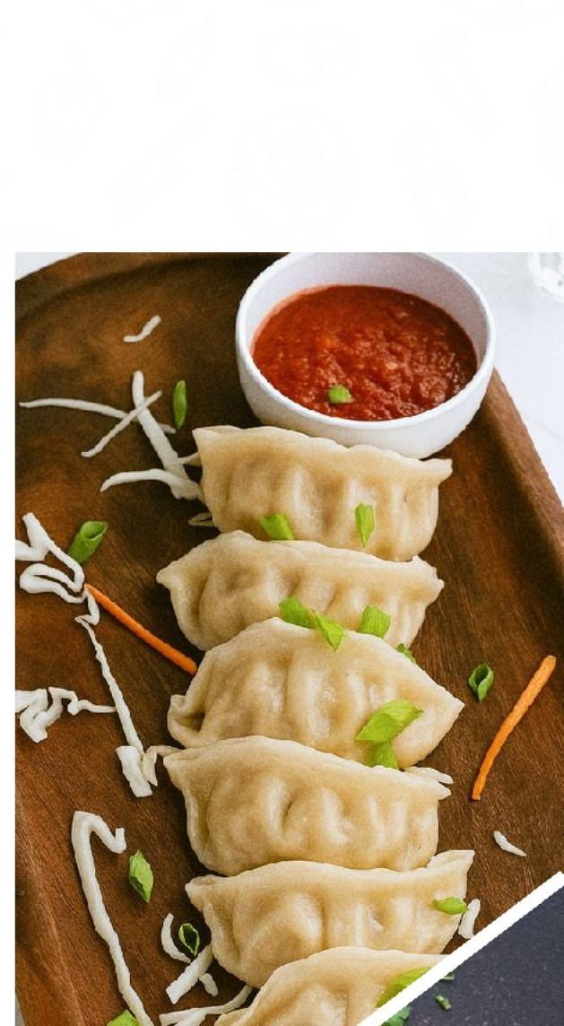 Steamed and tandoori momos with chutney
